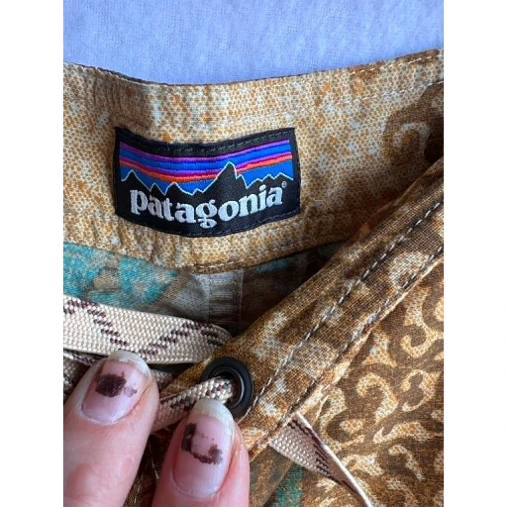 Patagonia‎ Mens Board Shorts Floral Print Tan/Teal Swim Trunks Size 34